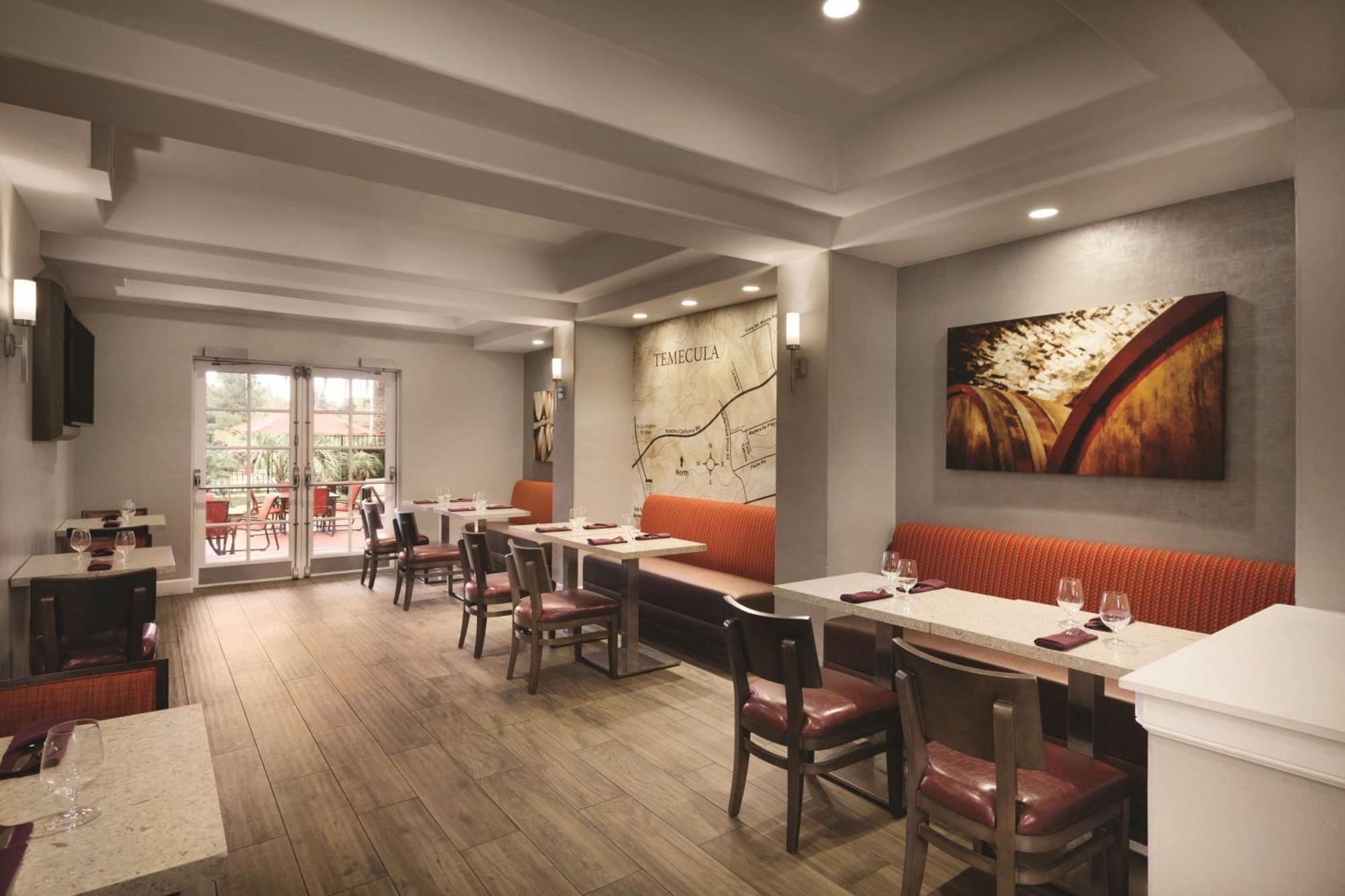 Embassy Suites By Hilton Temecula Valley Wine Country Exterior photo