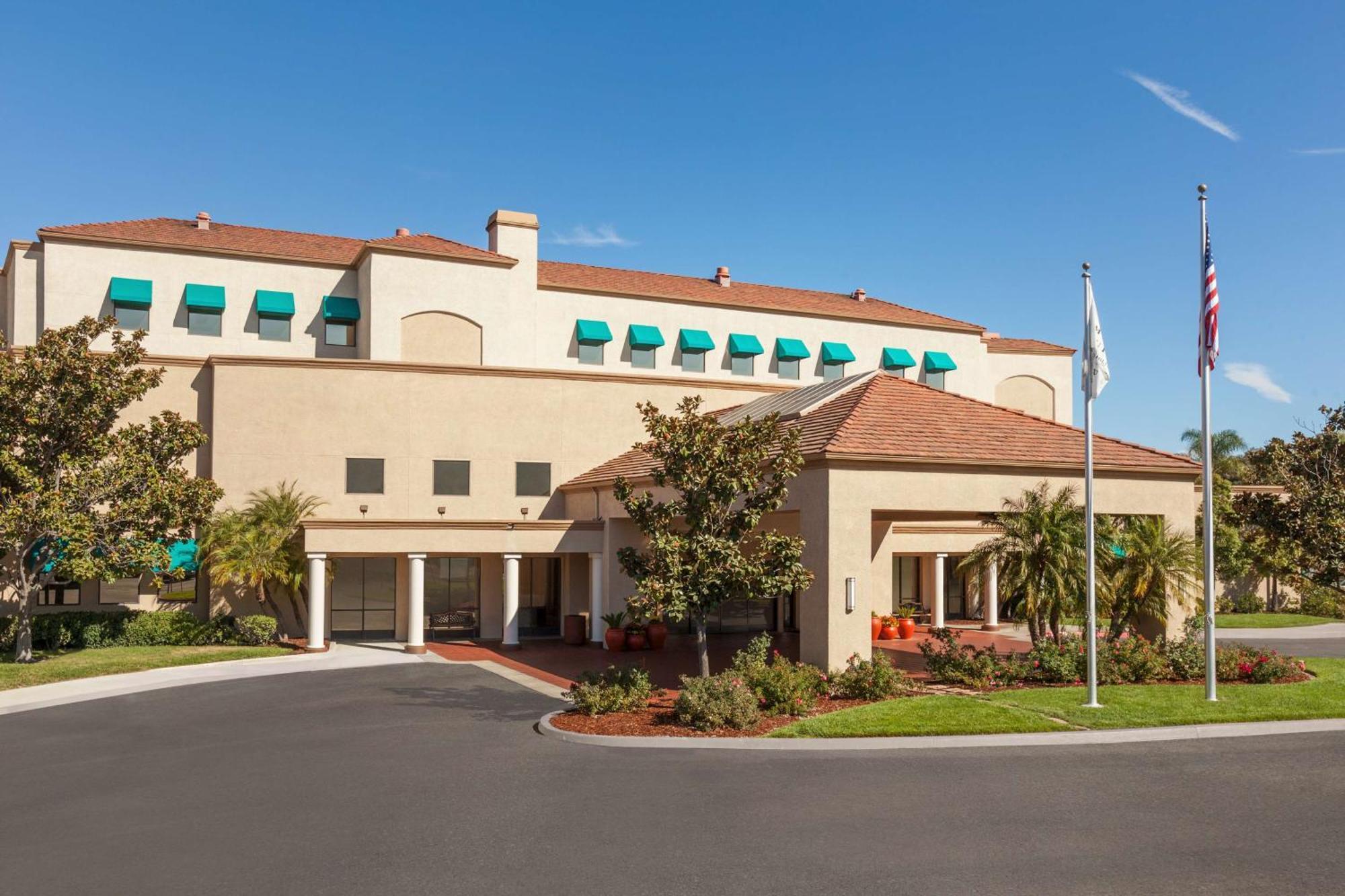 Embassy Suites By Hilton Temecula Valley Wine Country Exterior photo